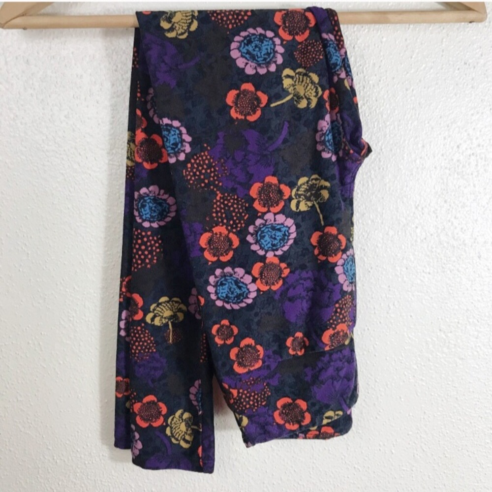 Lularoe purple floral One Size leggings